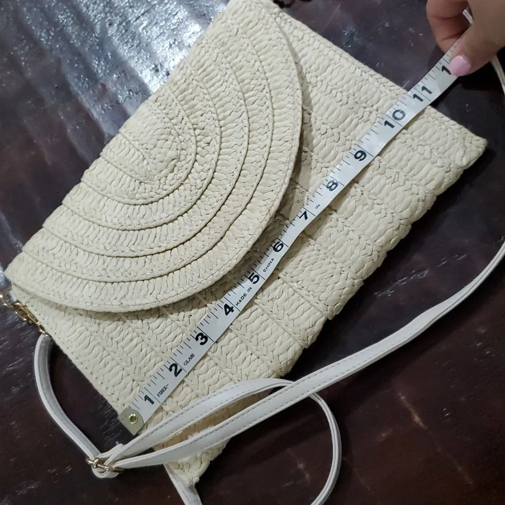 CREAM STRAW RATTAN CLUTCH WRISTLET  CROSSBODY BAG ADJUSTABLE STRAP NEUTRAL